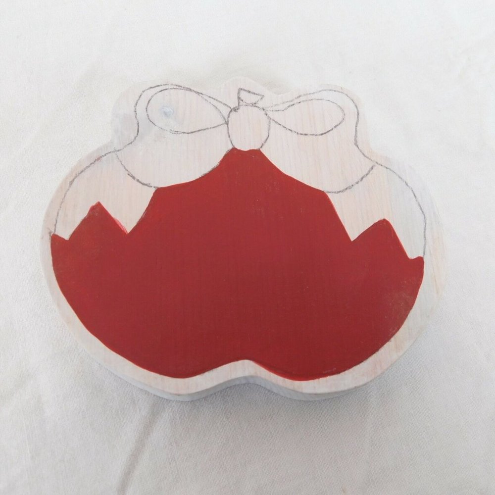 Wood Ornaments Lot of 3 Partially Painted Red Bow Crafts 3.5" x 4.5" x .75" - Picture 4 of 7